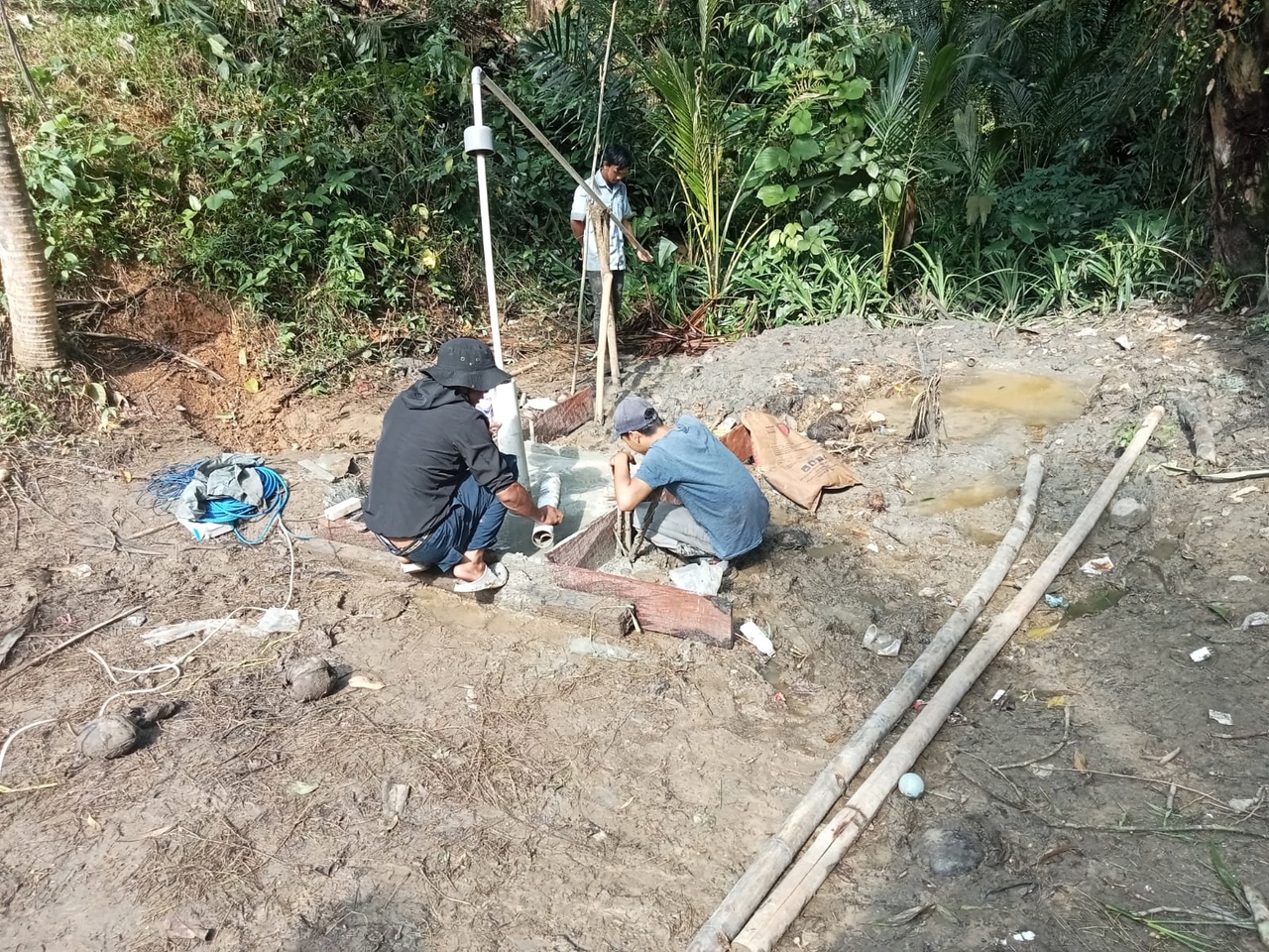 Satgas TMMD Lanjutkan Pengerjaan Pembangunan TMAB Untuk Masyarakat