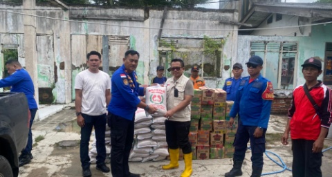 Peduli Korban Banjir, PT. Axella Adhi Pratama Berikan Bantuan Sembako Untuk Masyarakat Lamsel