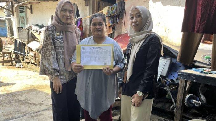 Pemkot Bandar Lampung Salurkan Dokumen Warga Yang Terdampak Banjir