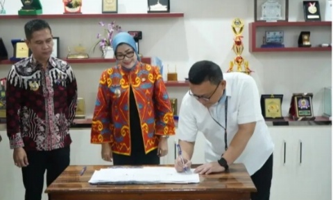 Pemkab Lamsel Bersama Pihak Bank Lampung Teken Perpanjang PKS