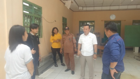 Anggota DPRD Lamsel, Agus Sartono Kunjungi Lokasi Tempat Ibadah Roboh, Minta Pemerintah Berikan Perhatian
