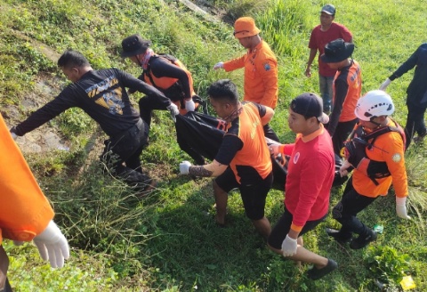 Korban Hanyut di Sungai Way Katibung Ditemukan Meninggal Dunia