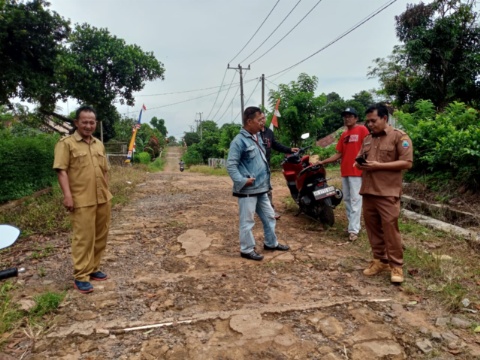 Puluhan Tahun Terbengkalai, Jalan Penghubung Antar Desa di Kecamatan Sidomulyo Tak Kunjung Diperbaiki