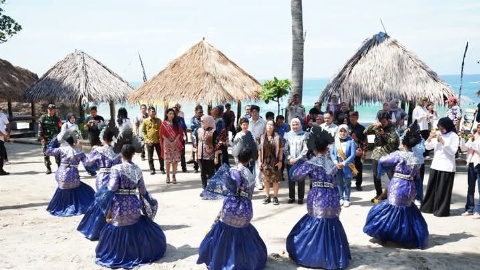 UKP Bidang Pariwisata Zita Anjani, Istri Bupati Egi Tinjau Lokasi Wisata untuk Tingkatkan Daya Tarik Pariwisata Nasional