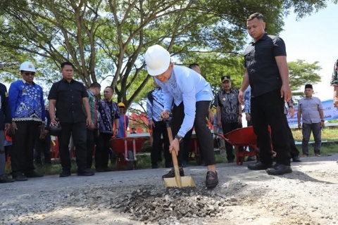 Bupati Egi Lakukan Groundbreaking Pembangunan Jalan, Wujudkan Akses Lebih Baik untuk Masyarakat