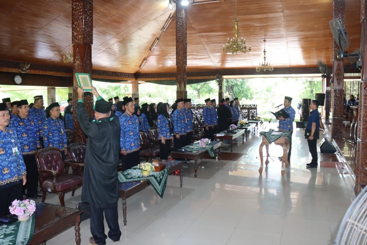 Bupati Blora Lantik dan Kukuhkan 5 Pimpinan OPD Pemkab Blora