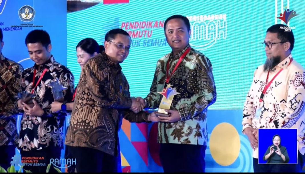 Lampung Terima Penghargaan Pengelolaan PIP Terbaik 1 Dan Juara III Lomba Senam Anak Indonesia Hebat