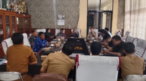 Suasana RDP Memanas Kadis PUPR Tuding Anggota Dewan, Rapat Diwarnai Aksi Pukul Meja