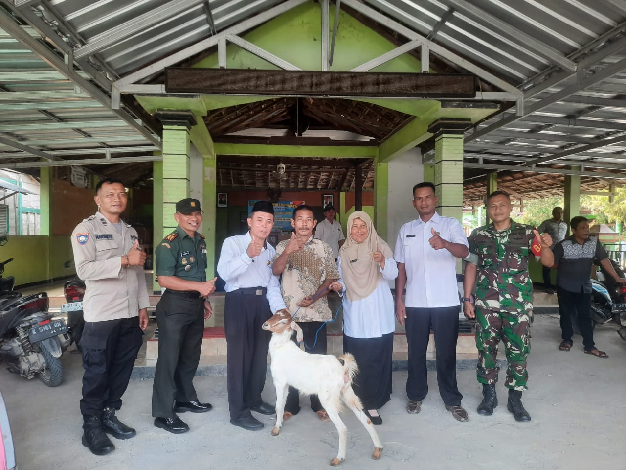 Program Taat Pajak dan Berkah Kambing Desa Palon Dapat Sambutan Positif Warga