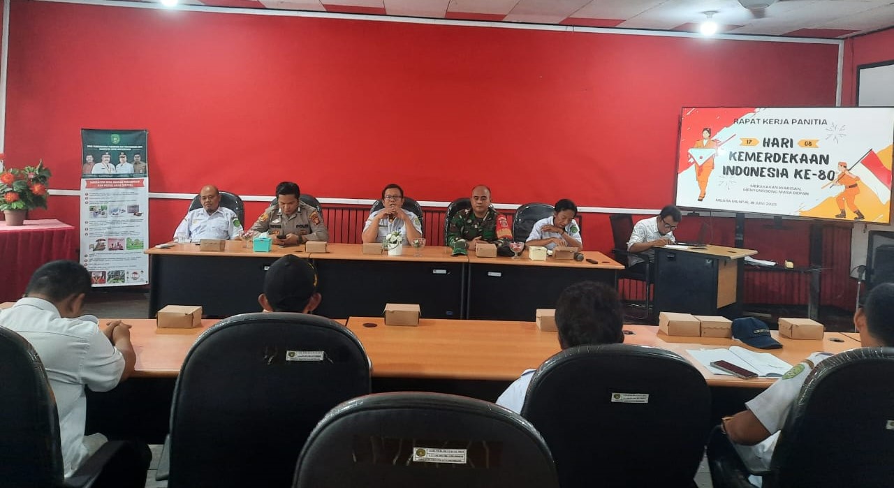 Wakili Danramil, Babinsa Muara Muntai Ilir Hadiri Rapat Pembentukan Panitia HUT RI