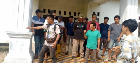 Warga Minta Penjelasan soal Penggunaan Dana Desa, Kepala Desa Diduga Kabur