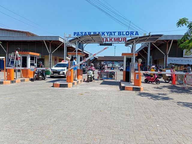 Nilai Kontrak Capai Rp 801 Juta, Pengelolaan E-parkir Pasar Sido Makmur Blora Gunakan Metode CAF