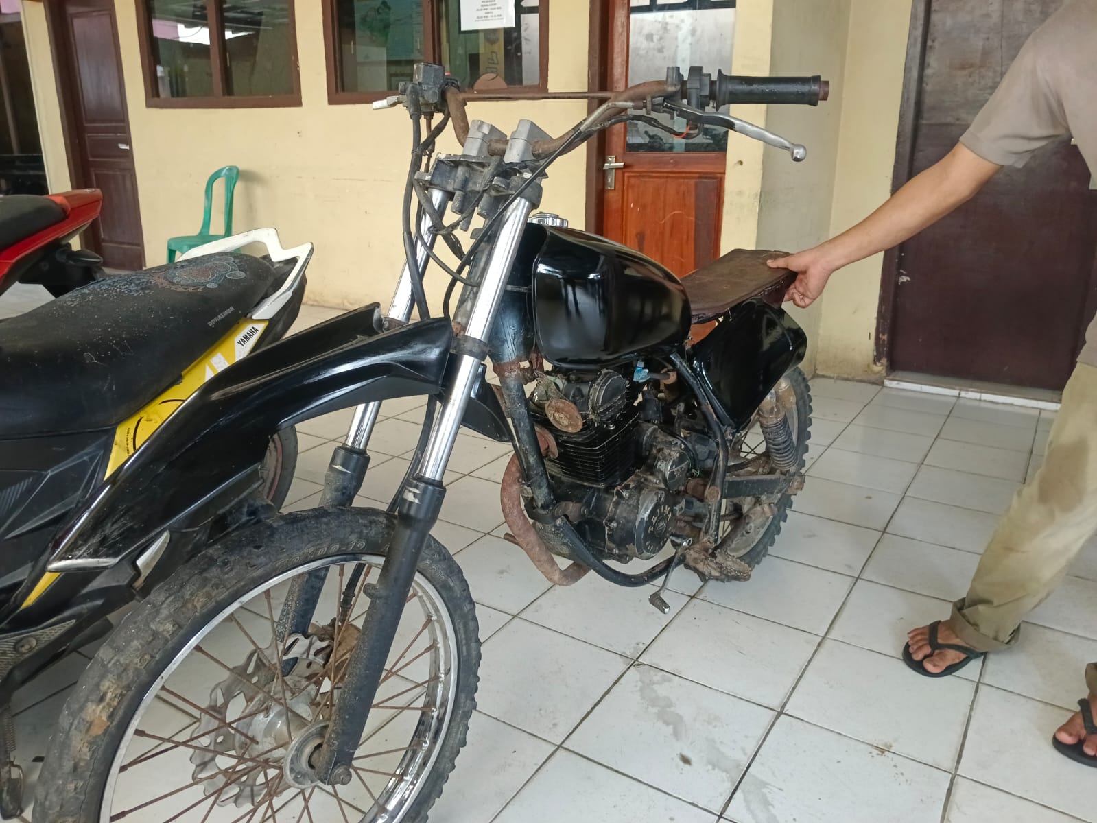 Tekab 308 Polsek Penengahan Tangkap Pelaku Curanmor Di Tanjung Heran