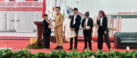 Bupati Egi Beri Motivasi Mahasiswa Baru, Generasi Muda Penentu Daerah yang Maju, Inklusif, dan Berdaya Saing