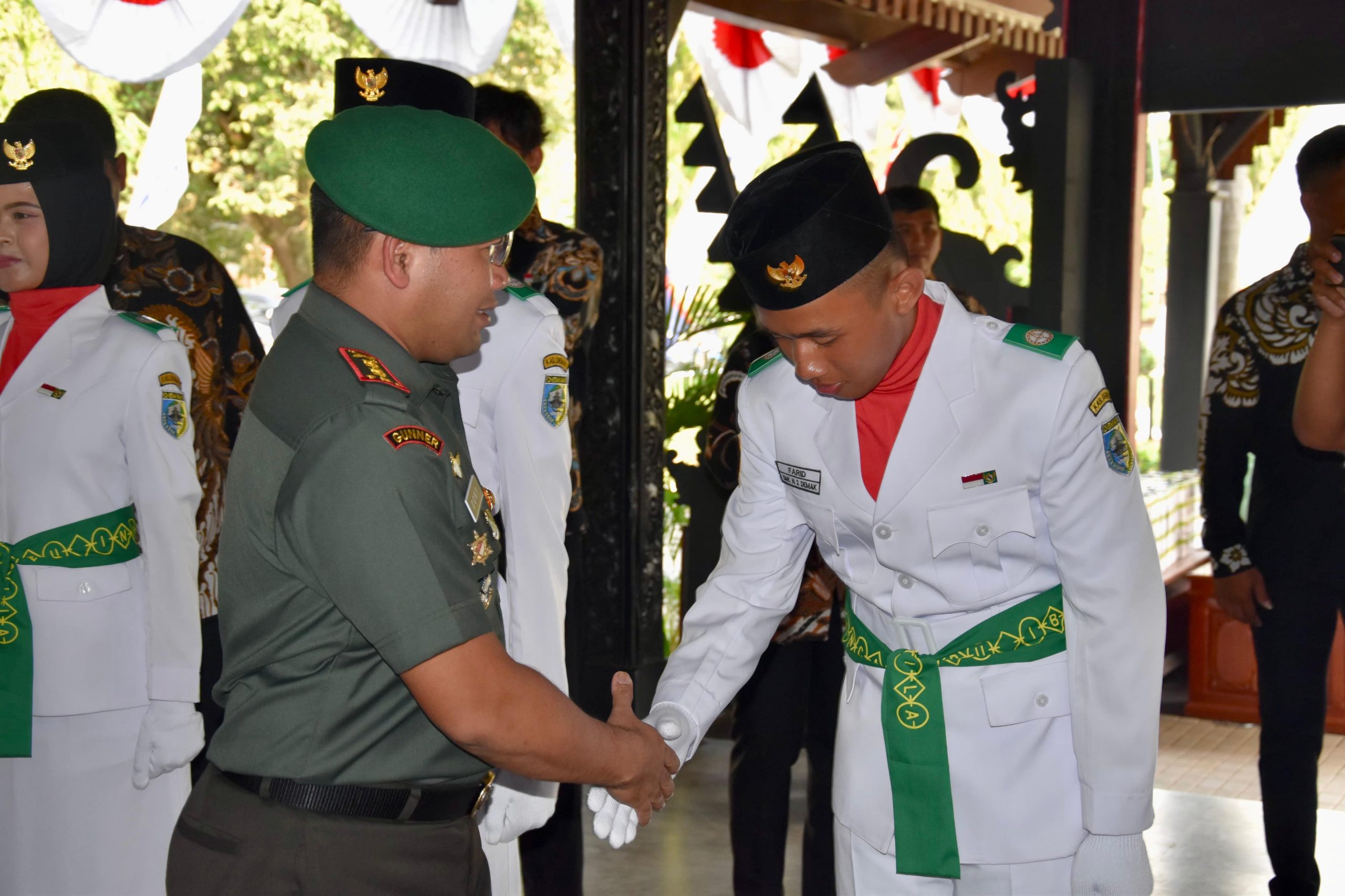 Hadiri Pengukuhan Paskibra, Dandim 0716/Demak : Selamat Menjalankan Tugas Mulia