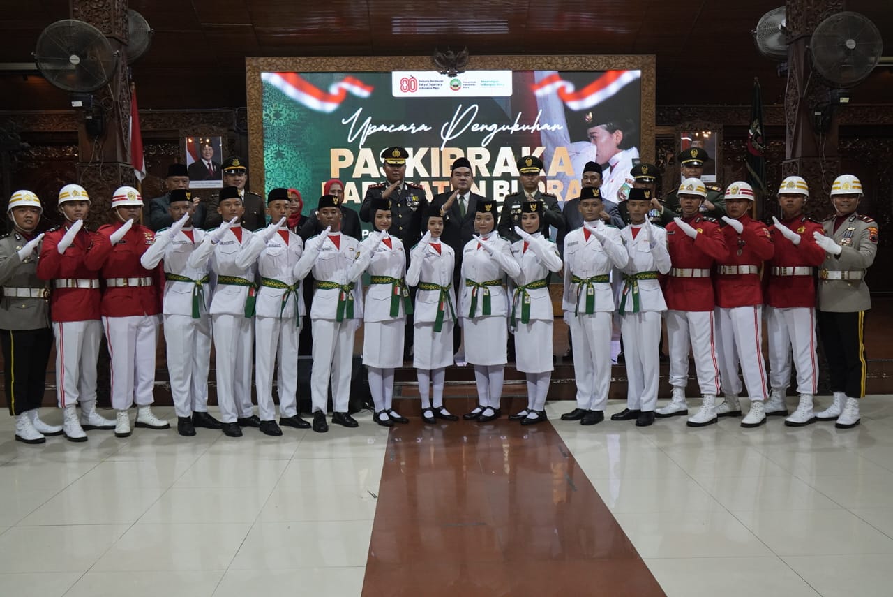 33 Anggota Paskibraka Kabupaten Blora 2025 Resmi Dikukuhkan