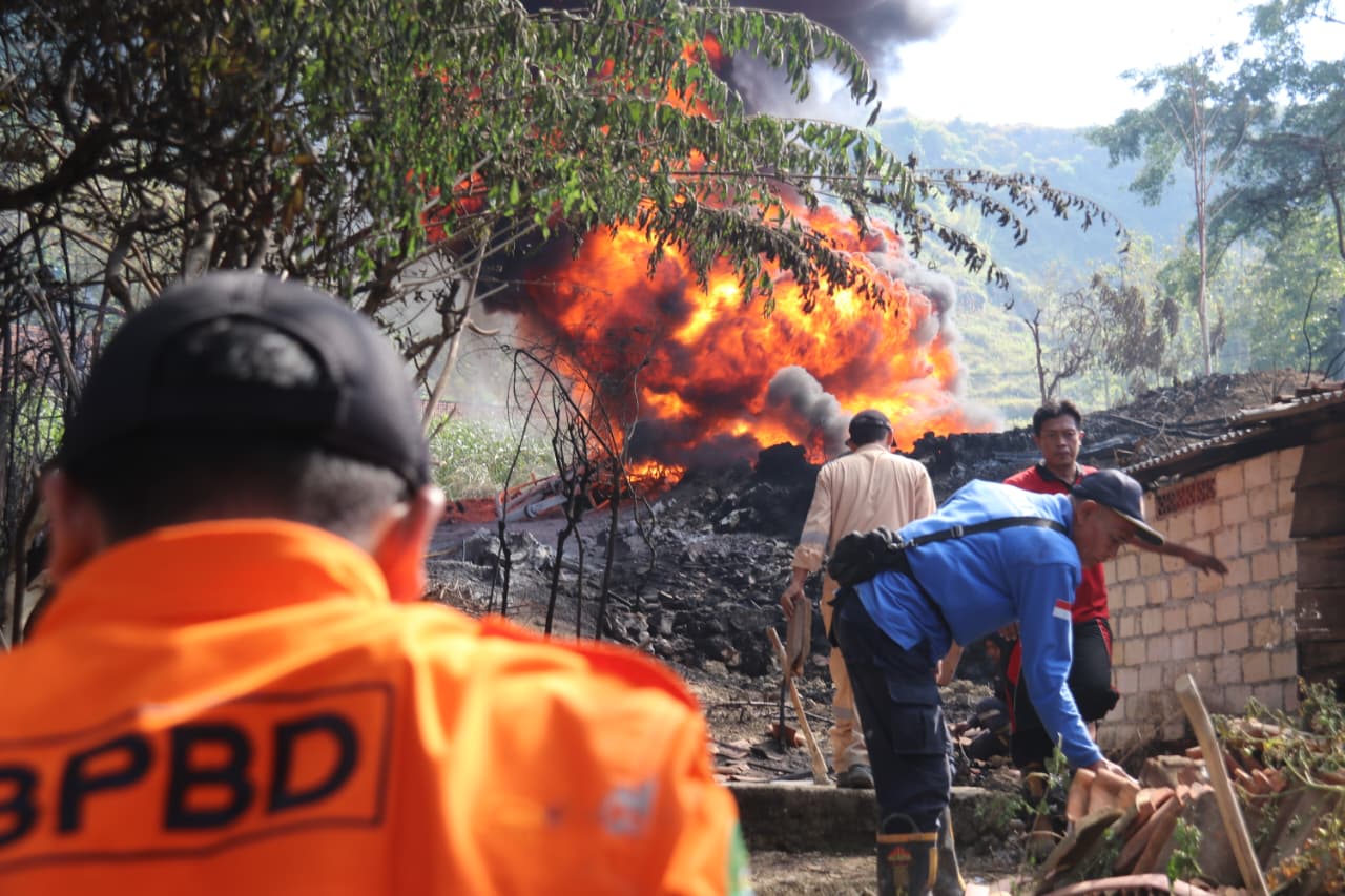Sumur Minyak Terbakar di Blora, Tiga Tewas dan Dua Luka Serius