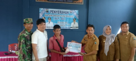 Pemdes Sidoasri Salurkan BLT DD kepada Warga Terdampak