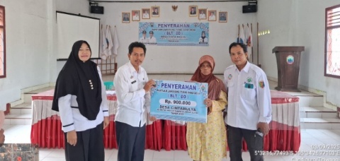 Pemdes Cintamulya Salurkan BLT Dana Desa Tahap III, Warga Terbantu Penuhi Kebutuhan Pokok