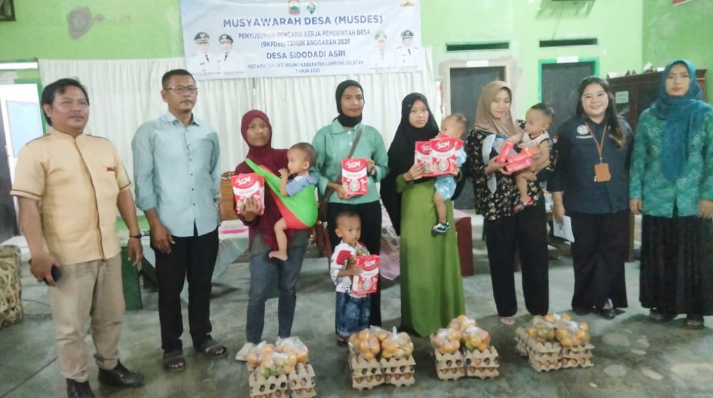 Cegah Stunting Pemerintah Desa Sidodadi Asri Bagikan Susu Kepada KPM