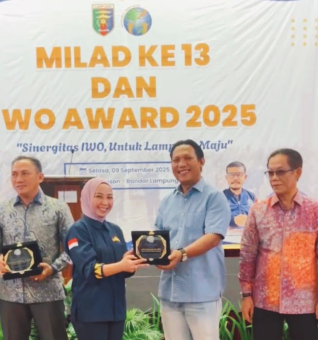 Bung Iqbal Ardiansyah Raih Penghargaan Pemuda Inspiratif Di IWO Award 2025