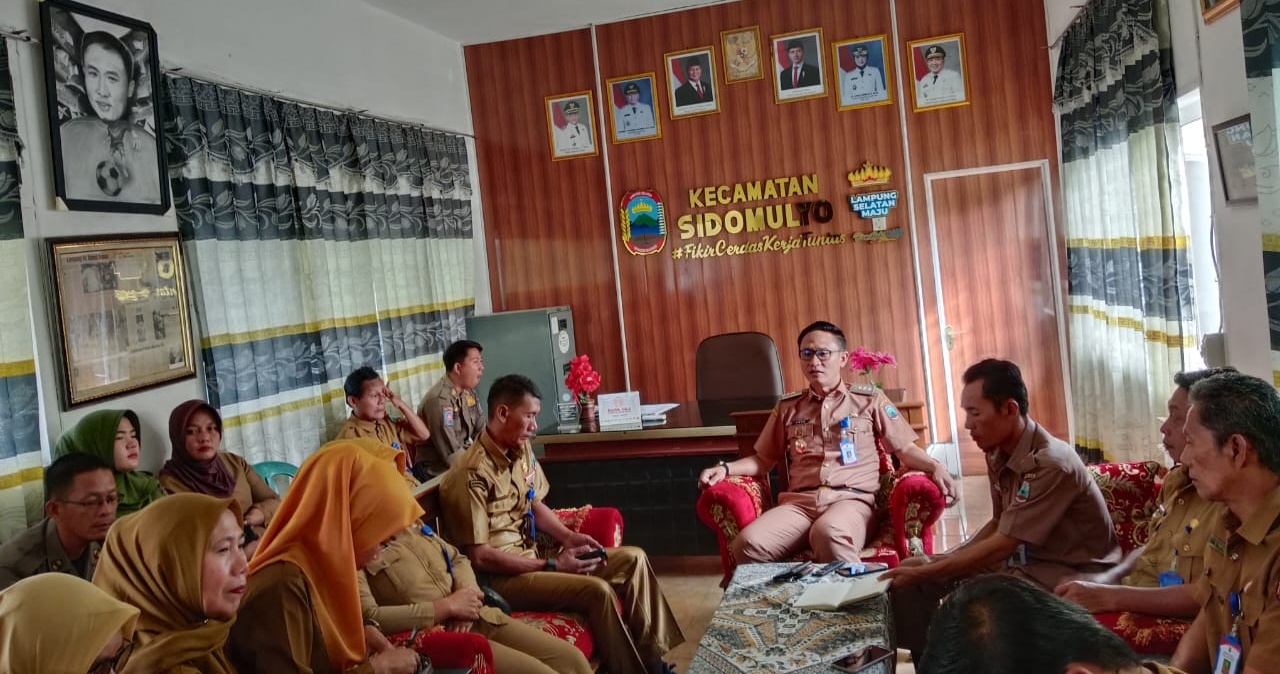 Coffe Morning Rutin, Camat Sidomulyo, Fran, Sampaikan Pesan Profesionalitas Pegawai