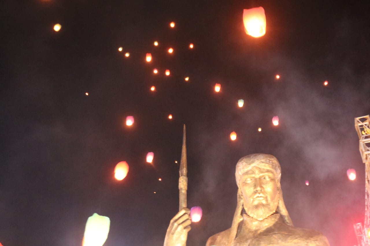 Festival Lampion Warna-Warni Hiasi Langit Wisata Noyo Gimbal View