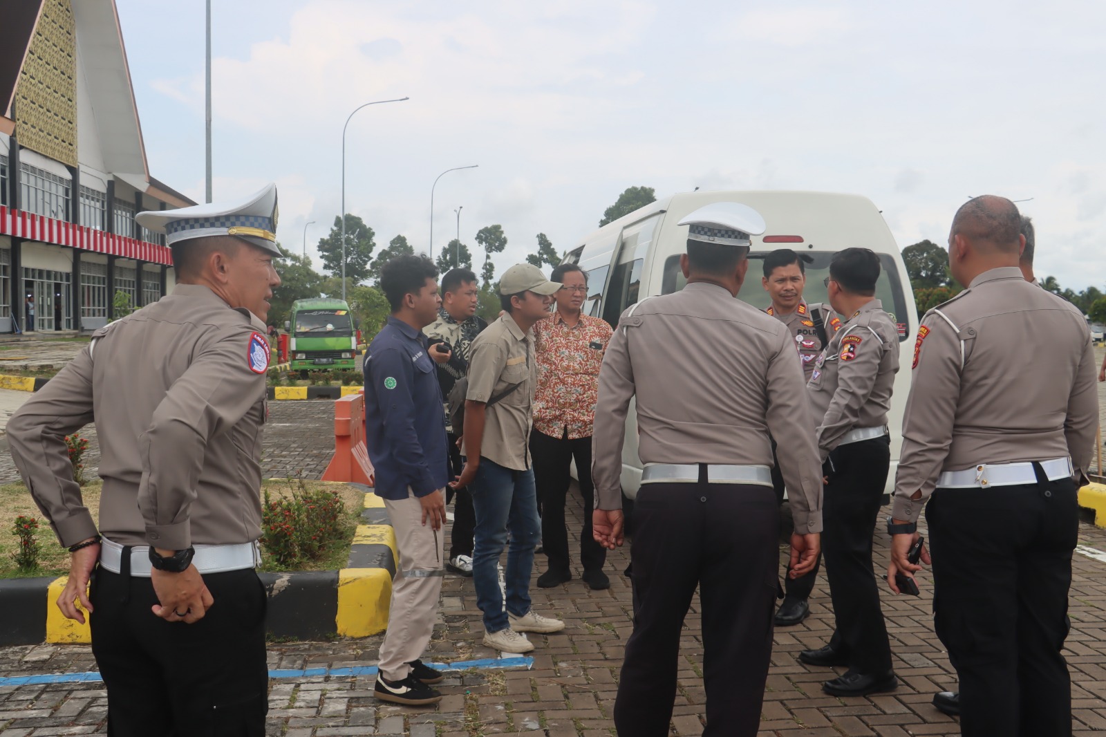 Korlantas Polri Lakukan Survei Persiapan Angkutan Natal Dan Tahun Baru Di Bakauheni