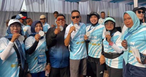 Plt Sekwan dan Pegawai DPRD Lamsel Antusias Meriahkan Fun Run Lamsel Fest 2025