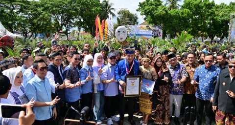 Lampung Selatan Terima Rekor MURI Tari Tuping 12 Wajah, Warisan Budaya Semakin Mendunia