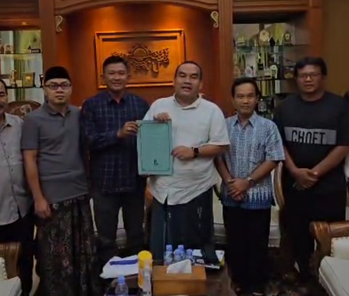 Bupati Blora Tunjuk M. Imfroni (Kades Trembul) Pimpin Persikaba untuk Liga 4 2025