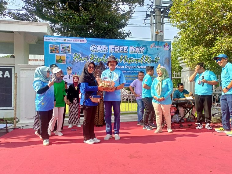 CFD dan Pameran Kesehatan Warna-i Puncak Peringatan HKN ke-61 di Blora