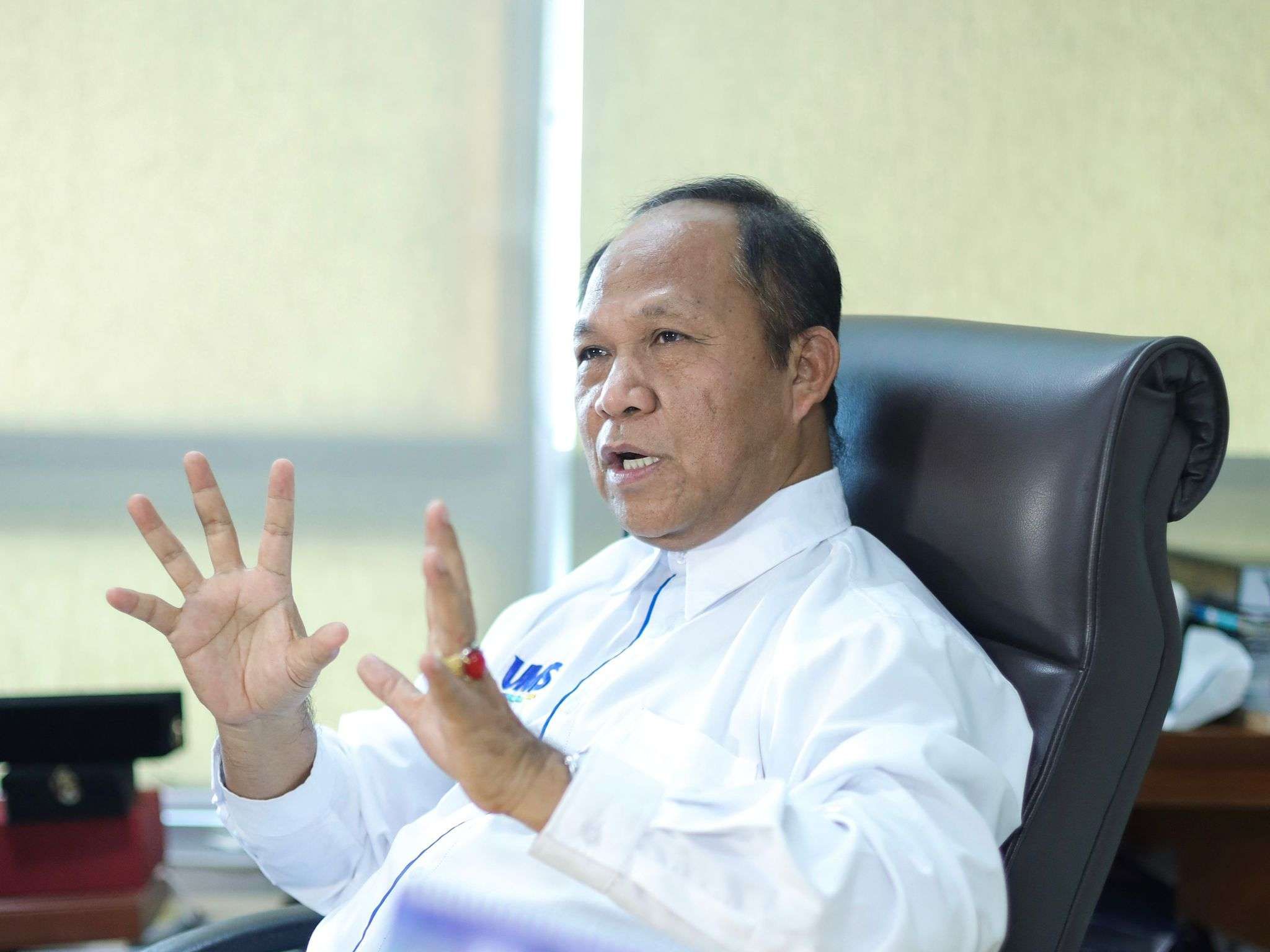 Prof. Anam Sutopo ; Guru Tidak Hanya Profesional, Harus Melek Digital dan Berkarakter
