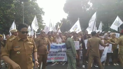 Kepala Desa di Monas Raih Kepastian Dana Desa Tahap II 2025