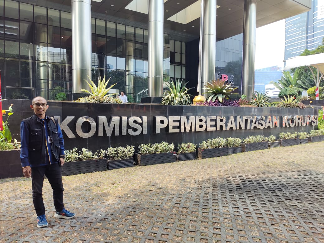 KPK Sita Uang Tunai Ratusan Juta Rupiah Saat Pemgeledahan Di Dinkes Lampung Tengah