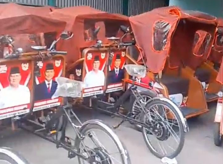 Presiden Prabowo Salurkan 100 Becak Listrik Gratis Tahap Awal untuk Tukang Becak Sepuh di Blora
