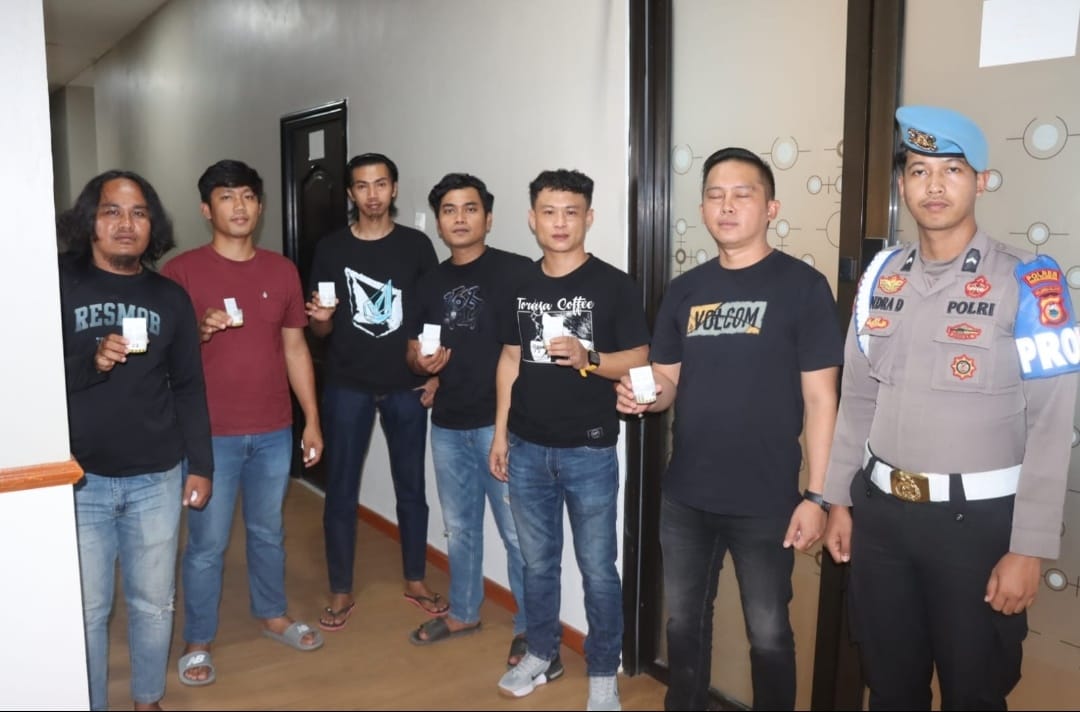 Tim Sillakku’ Resmob Polres Torut Jalani Tes Urine Mendadak, Seluruh Personel Negatif