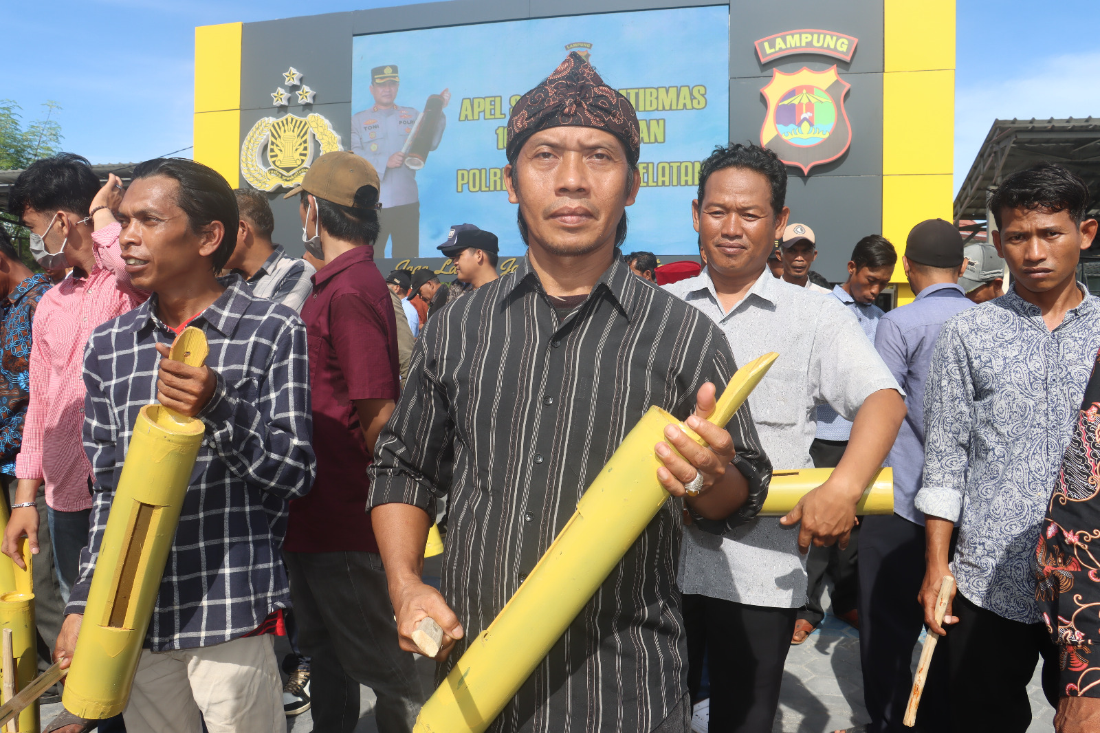 Peran Masyarakat Jadi Kunci Kamtibmas,Polres Lamsel Gelar Apel 1.000 Kentongan