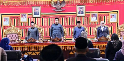 DPRD Lamsel Serahkan Rekomendasi LKPJ 2025, Tekankan Tindak Lanjut Nyata