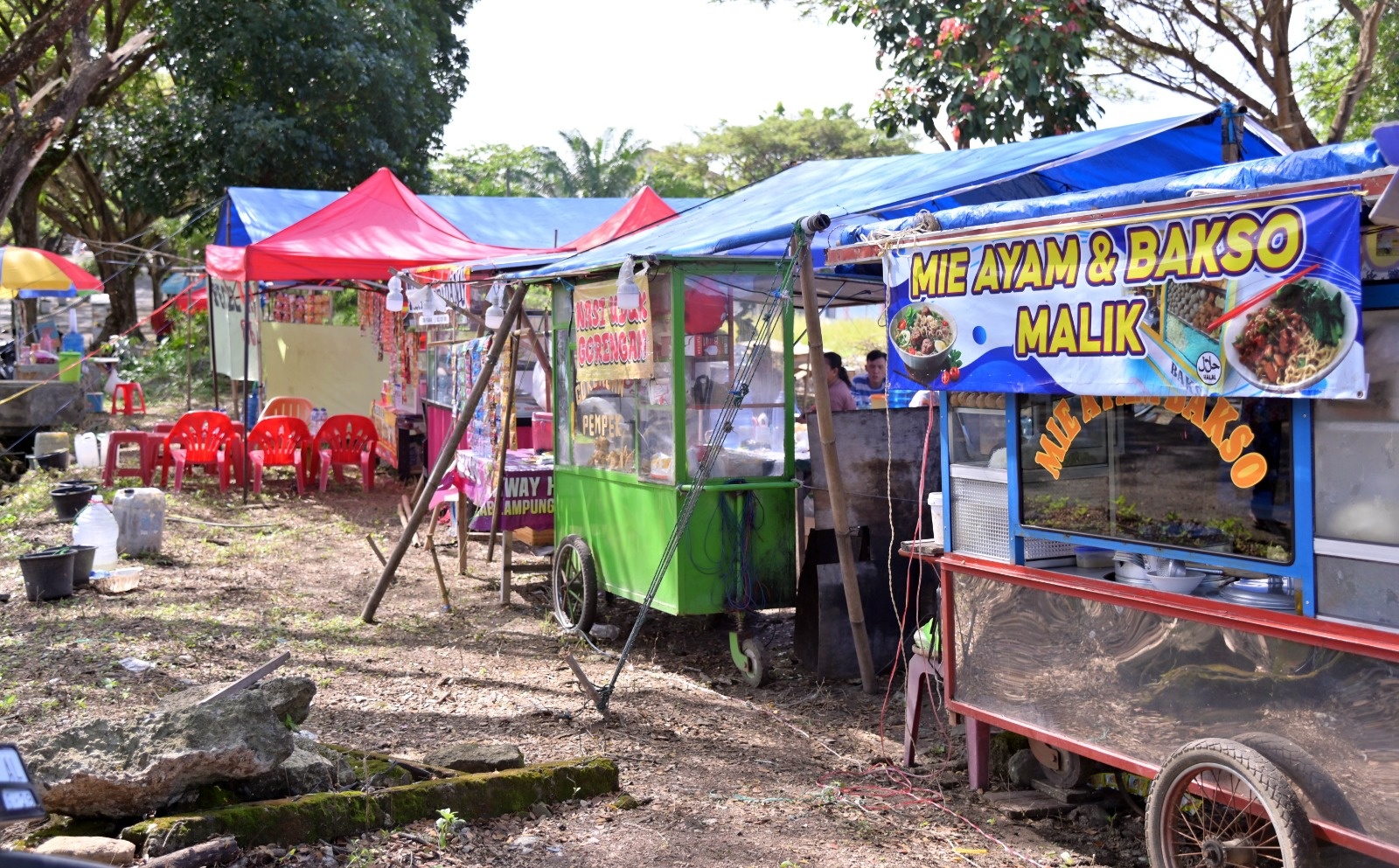 Dibalik Raungan Mesin, Ekonomi Pedagang Kecil di Way Handak Expo Meningkat