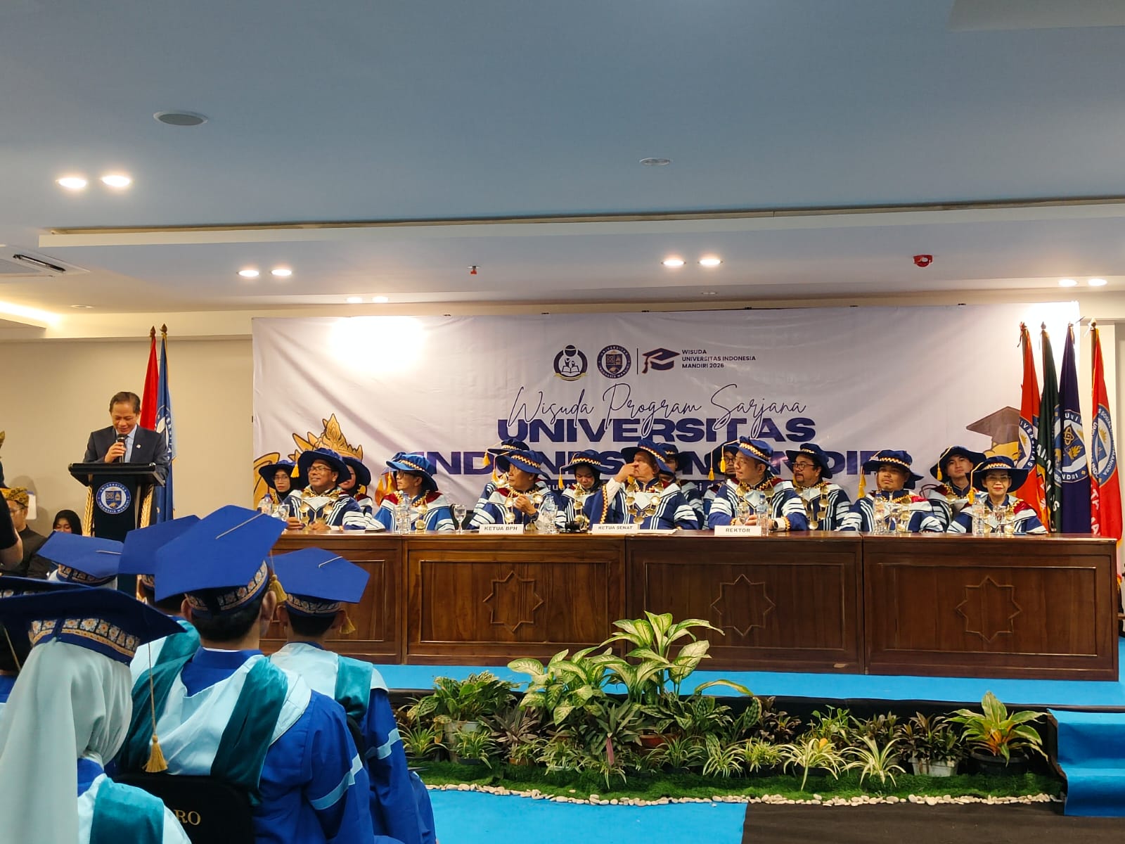 Wisuda Perdana Universitas Mandiri Tahun 2026:Menguatkan Intergritas,Inovasi,Dan Kolaborasi Dalam Era Global