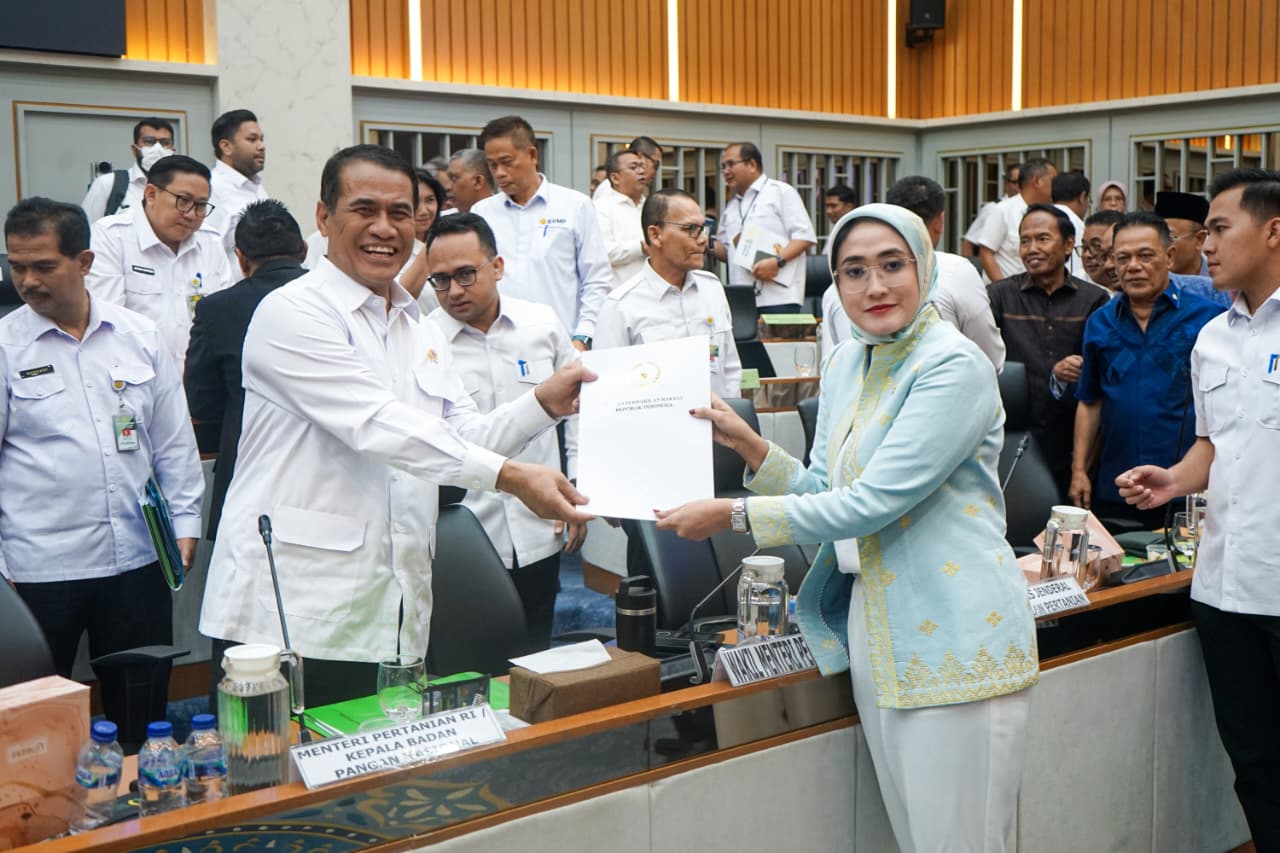 Anggota DPR RI Sampaikan Langsung Persoalan PG GMM Blora ke Menteri Pertanian