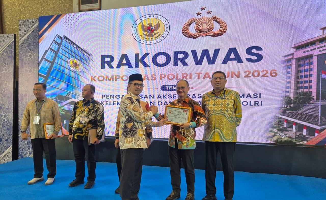 Bupati Egi Sabet Penghargaan Disway 2026, Dinilai Sukses Dorong Ekonomi Lewat Pariwisata