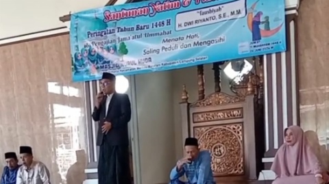 Santuni Puluhan Anak Yatim, Anggota DPRD Lamsel,Dwi Riyanto: Hati yang Baik Melahirkan Amal yang Baik