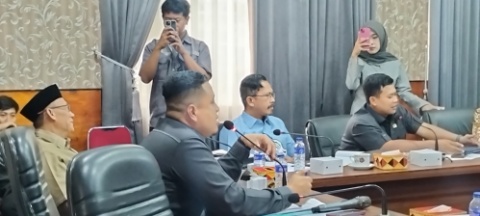 Banggar DPRD Lamsel, Kembali Gelar Rapat Lanjutan Pembahasan Tentang Pertanggungjawaban APBD Tahun 2025 Bersama TAPD
