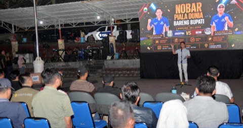 Bupati Egi Sulap Nobar Piala Dunia Jadi Festival Rakyat, UMKM Panen Rezeki