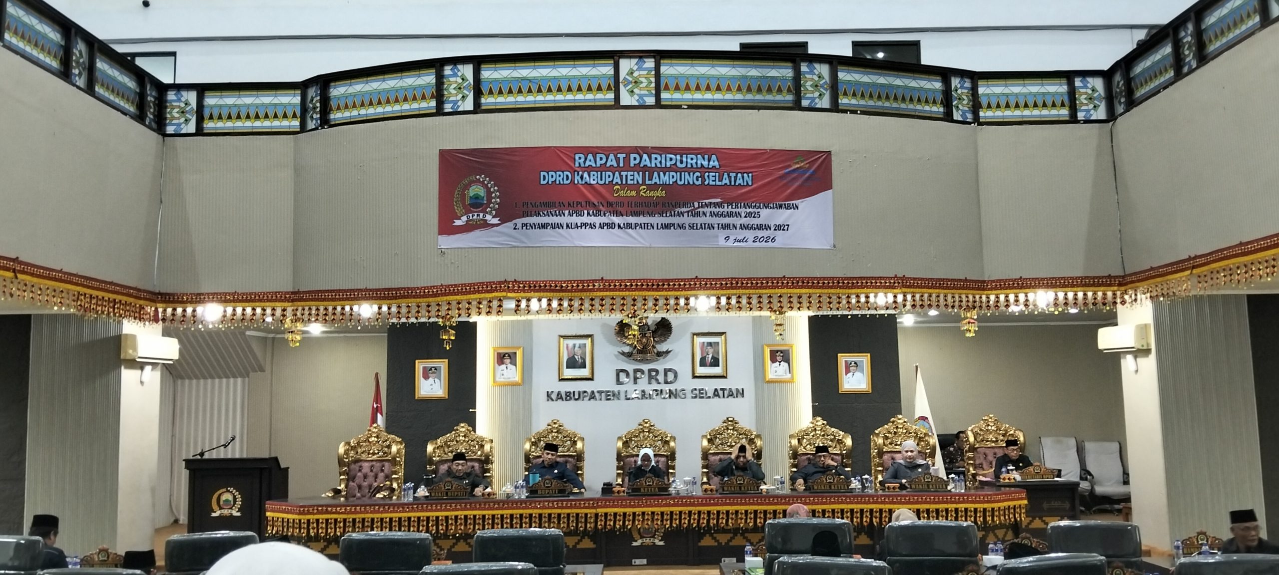 Rapat Paripurna Formasi Lengkap, DPRD Lampung Selatan Sahkan Pertanggungjawaban APBD 2025 dan Terima KUA-PPAS 2027