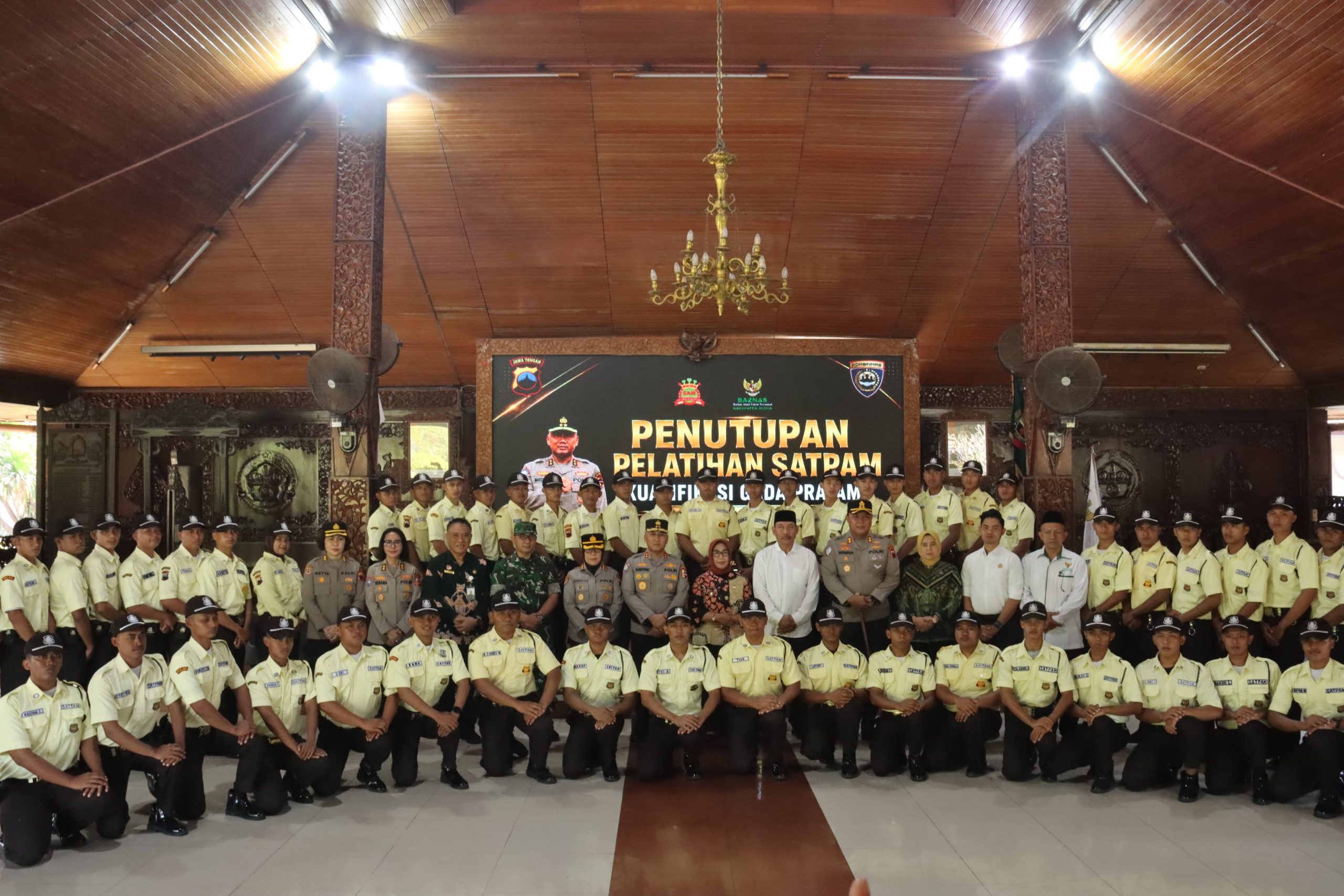 Penutupan Diklat Satpam Gada Pratama Angkatan XXXII, Kolaborasi PT Surya Arta Wiguna dan Baznas Blora
