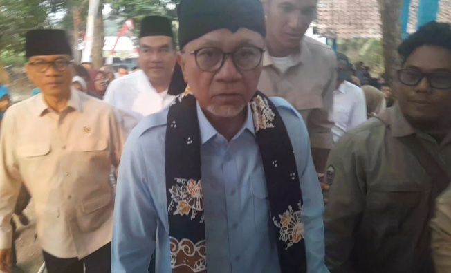 Menteri Zulhas Bungkam soal Temuan MinyaKita di SPPG Blora, Fokus Bahas Program Koperasi