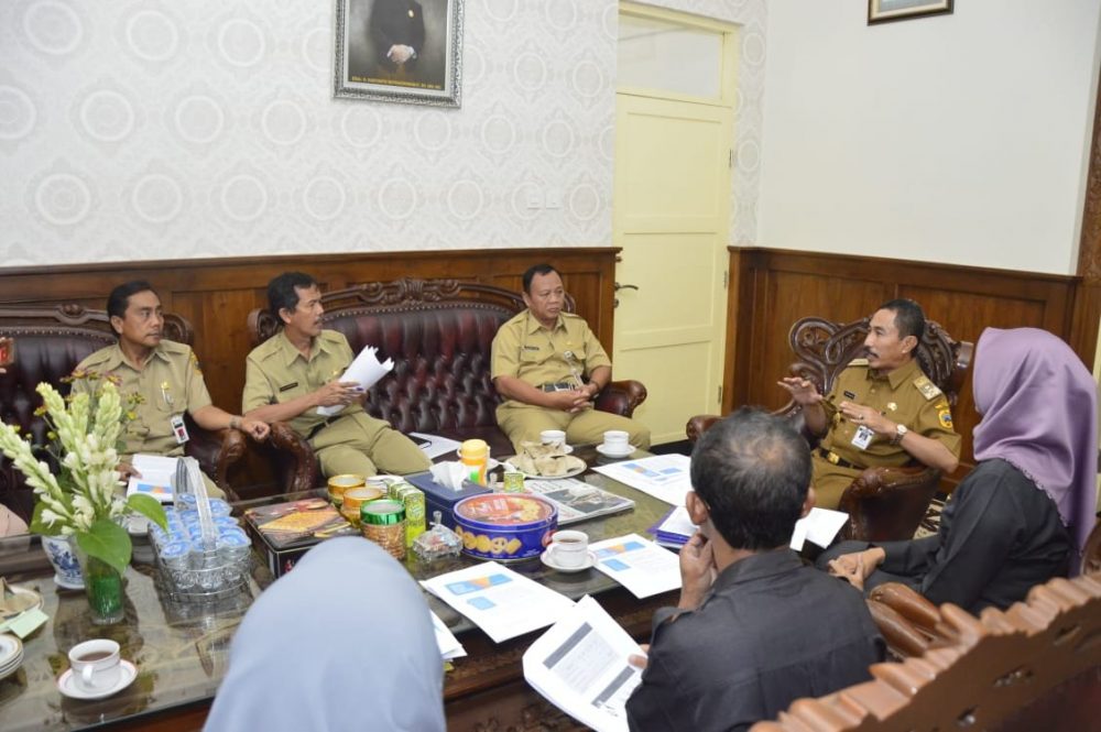 angka kemiskinan pati turun